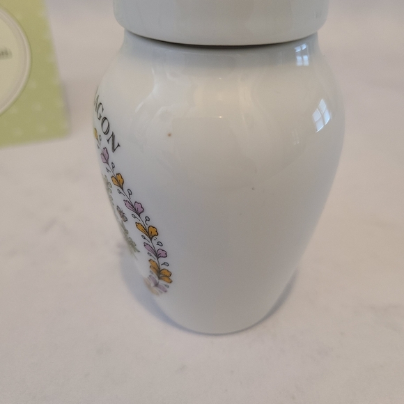 Vintage Franklin Mint Spice Jar - Gloria Concepts Inc - 1985 - Tarragon - Picture 4 of 6